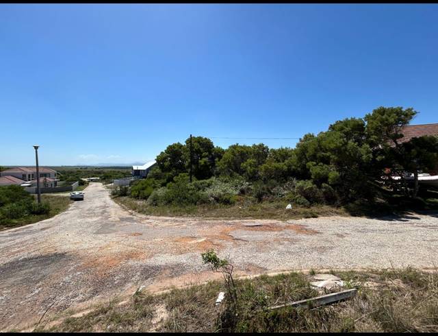 816M² VACANT LAND FOR SALE IN PARADISE BEACH
